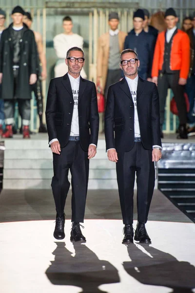 Look 33